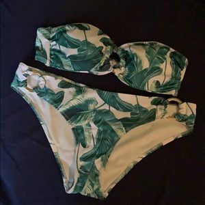 H&M Palm Print Bikini🌴